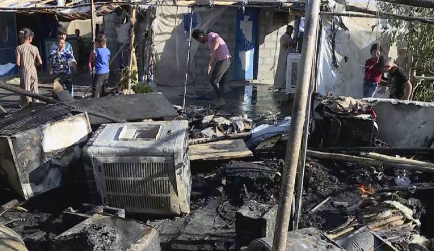 وفاة طفلة في حريق مخيم للنازحين في السليمانية بالعراق