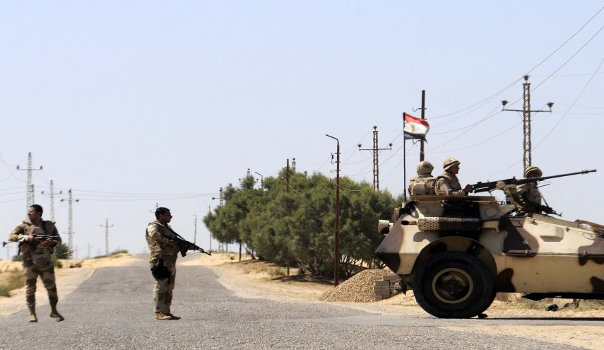 مصر تفرض حظر تجوال بمناطق شمالي سيناء بدءا من السبت