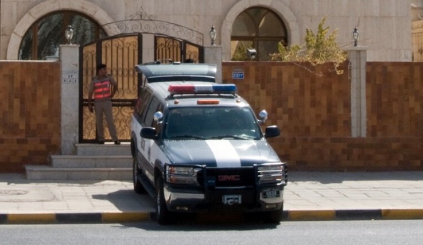 الكويت.. حارس أمن‎ ينتحر داخل دورة المياه في السفارة الأمريكية