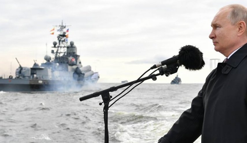 پوتین: روسیه قادر به شناسایی و حمله به دشمن در هر سطحی از دریا، هوا و زمین است