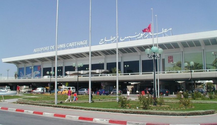 تونس... فرض رقابة شديدة على المطارات لمنع سفر أي من أعضاء البرلمان للخارج
