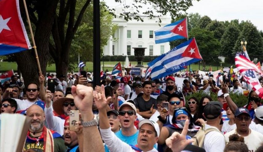 تظاهرات في واشنطن تندد بالتدخل الأمريكي في كوبا
