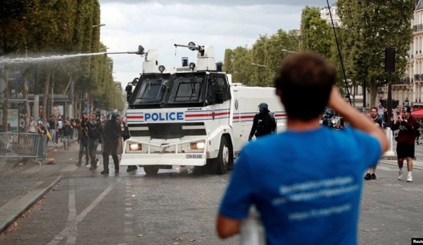 فرنسا تندد بالهجوم على سفارة كوبا في باريس
