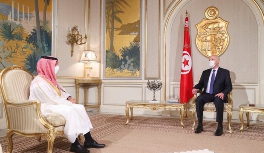وزير خارجية السعودية في تونس والتقى قيس سعيّد