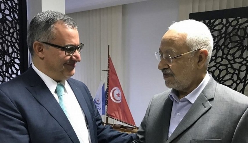 مستشار الغنوشي: مصر والامارات خططتا للانقلاب في تونس