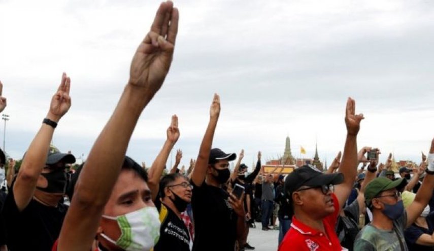 تايلاند..تظاهرات تطالب باستقالة رئيس الوزراء