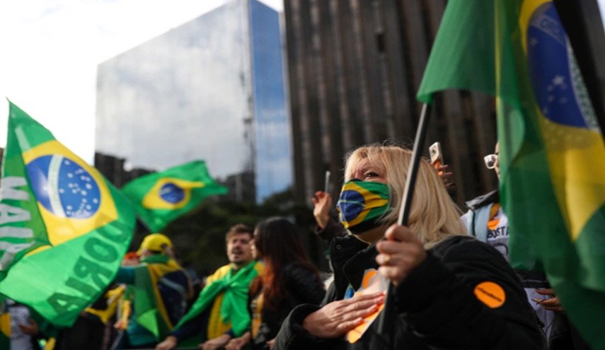 البرازيل تقترب من 20 مليون إصابة بكورونا والوفيات تتراجع