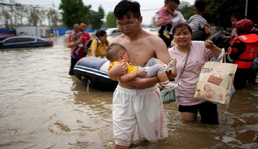ارتفاع حصيلة قتلى فيضانات الصين إلى أكثر من 300