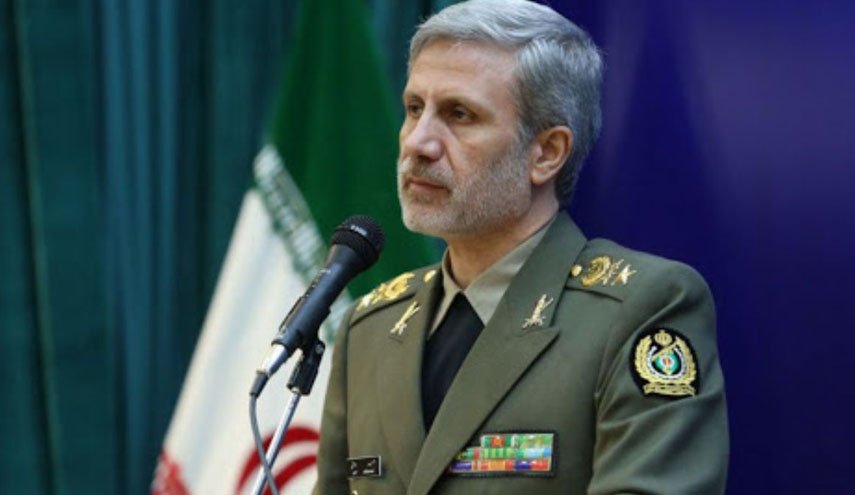وزیر دفاع: پیشرفت‌های موشکی، پدافندی و پهپادی ایران خاری در چشم دشمنان است
