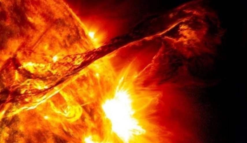 هذه حقيقة الانفجار الشمسي وموجة الحر الشديدة في العالم!