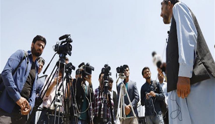مقتل مدير محطة إذاعية واختطاف صحفي في أفغانستان

