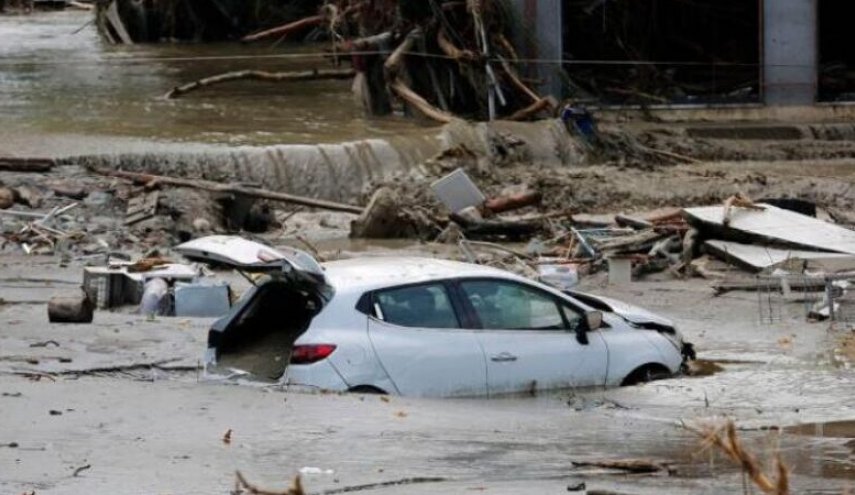 تركيا..ارتفاع حصيلة ضحايا فيضانات شمال البلاد إلى 40 قتيلا
