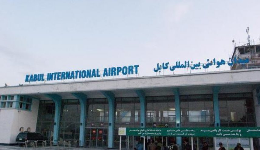 انتقال دیپلمات‌های آمریکا به فرودگاه کابل