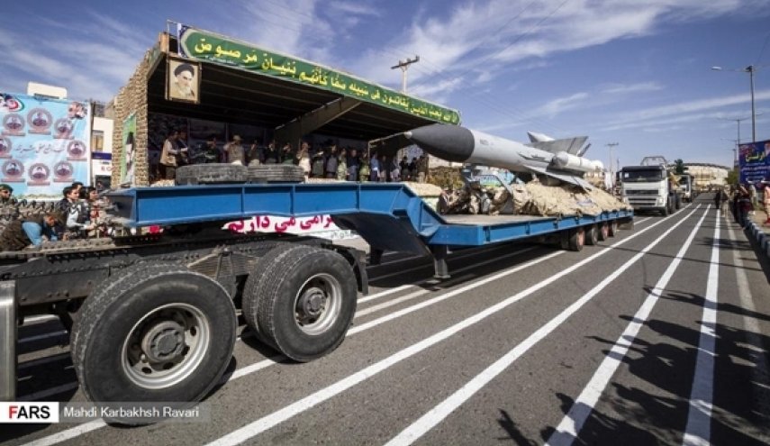 الحرس الثوري يحوّل شاحنات حاملة صواريخ الى مستشفى ميداني