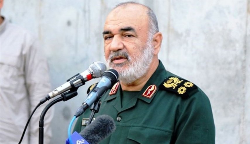 قائد الحرس الثوري: نستخدم كل طاقاتنا من اجل رفعة وشموخ الشعب الايراني