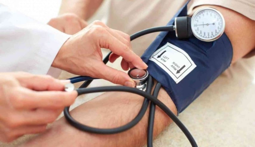 خطوة بسيطة لخفض ضغط الدم في خمس دقائق !
