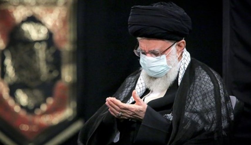 اقامة مراسم العزاء الحسيني ليلة التاسع من محرم بحضور قائد الثورة الاسلامية