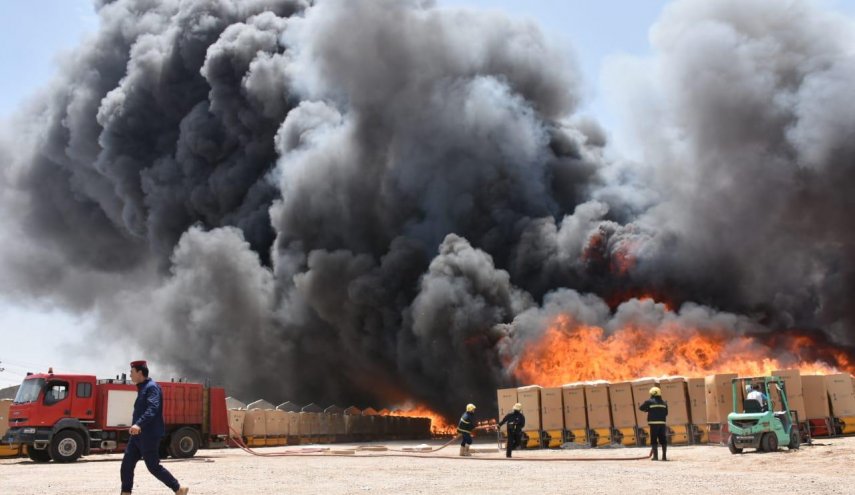 بالصور.. اندلاع حريق بمستشفى وسط بغداد