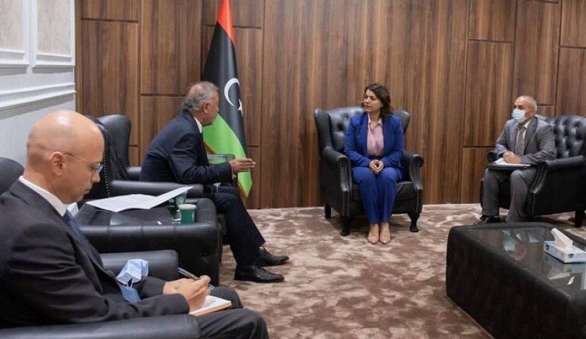 وزيرة الخارجية الليبية تبحث مع السفير التركي التعاون بين البلدين