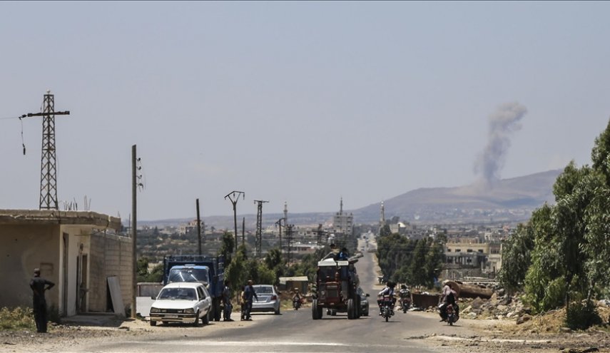 الجماعات الارهابية تستهدف حافلة عسكرية في ريف درعا الغربي 