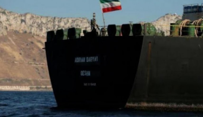 کشتی سوخت ایران در حال حرکت به سوی لبنان