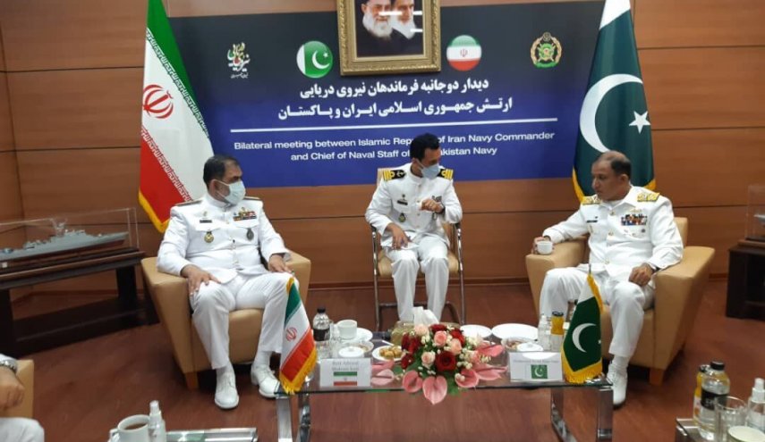 قائد البحرية الايرانية: ايران وباكستان تشكلان الساعد القوي لتوفير امن المنطقة