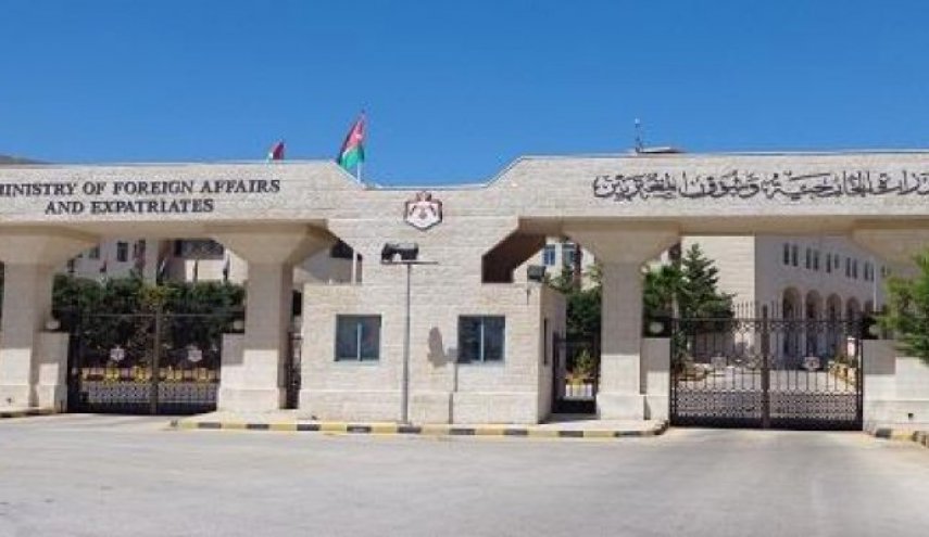 الأردن يوافق على عبور 2500 مواطن أفغاني عبر أراضيه