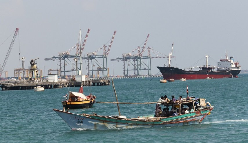 الخوف يسيطر على مرتزقة الإمارات من تفتيش وفد العقوبات الاممية لميناء المخا 

