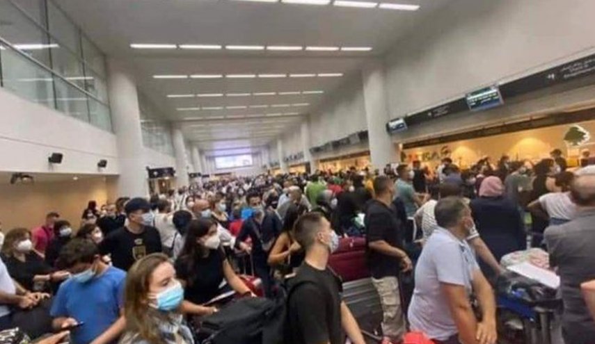 لبنان:مسافرون وصلوا مطار بيروت ولم يجدوا التاكسي بسبب انقطاع البنزين