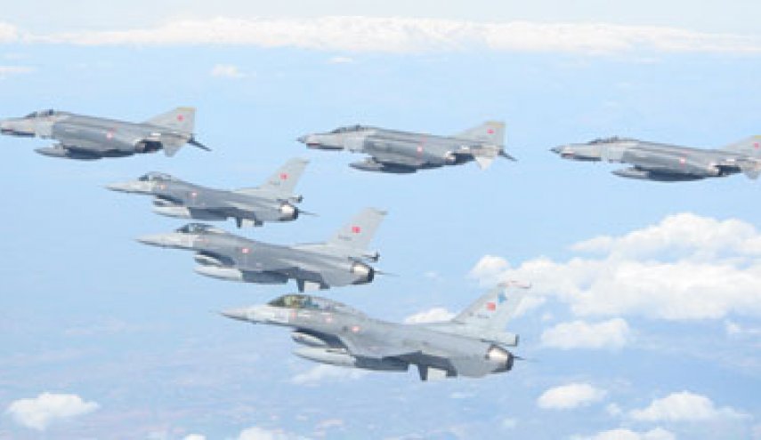 حملات سنگین جنگنده‌های ترکیه در 200 کیلومتری عمق خاک عراق
