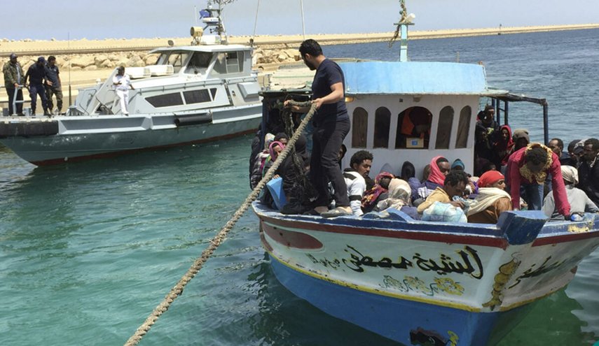 غرق 18 مهاجرا قبالة ساحل الزاوية الليبية

