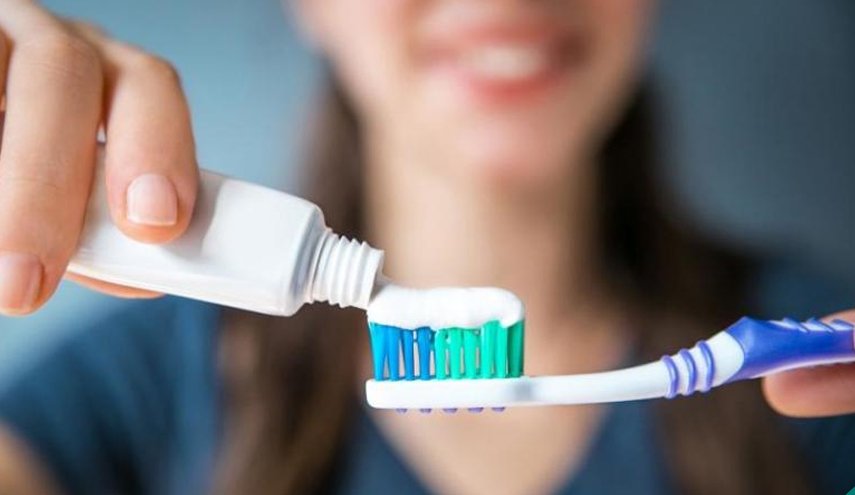 أخصائية بريطانية: لا ينبغي تنظيف أسنانك بالفرشاة بعد الإفطار!