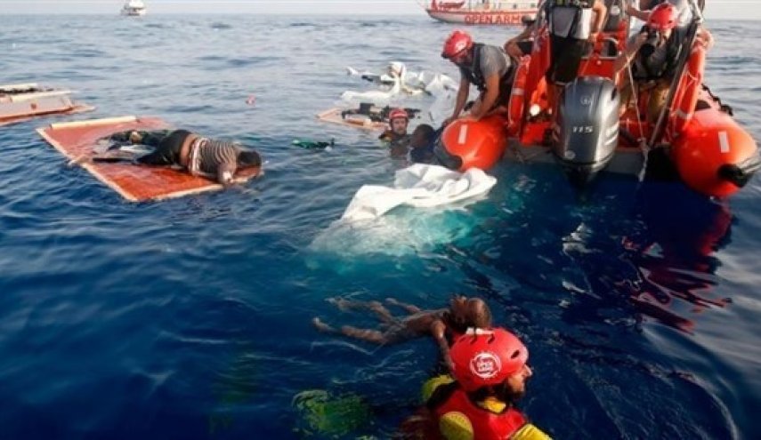 انقاذ 27 مهاجرا قبالة سواحل اسبانيا