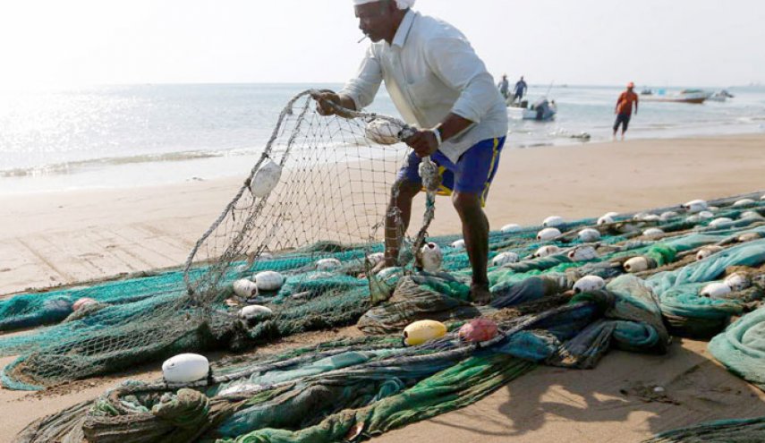 مرتزقة العدوان السعودي يعتدون على الصيادين بمدينة عدن 
