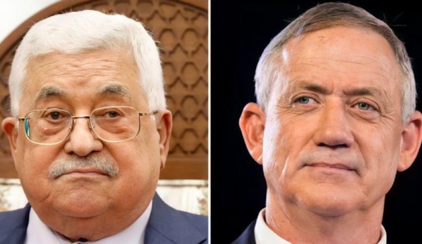 محمود عباس يلتقي وزير حرب العدو الصهيوني في رام الله