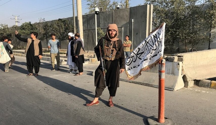 'طالبان' تنتقد الولايات المتحدة لشنها هجوما في كابل دون إبلاغها أولا
