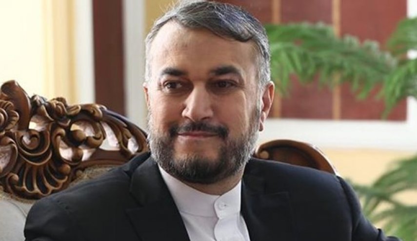 وزير الخارجية الايراني يؤكد على الحل السلمي للخلافات بين ارمينيا واذربيجان