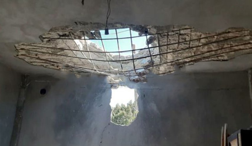 استشهاد طفلة وإصابة 7 مدنيين جراء قصف قرية بريف حماة