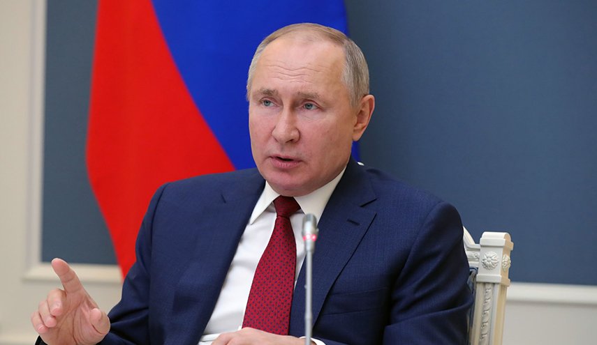 الرئيس الروسي يدعو إلى عدم تسييس مسألة أصل فيروس كورونا 
