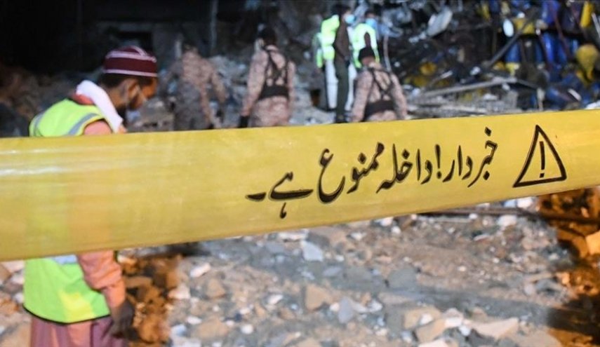 باكستان.. مقتل 3 وإصابة 15 آخرين بهجوم انتحاري جنوب غربي البلاد
