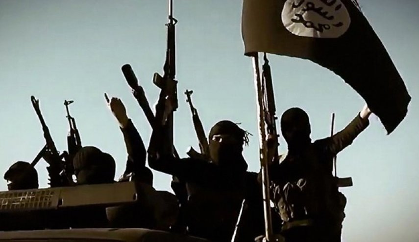 فرمانده الحشد الشعبی: تروریست‌های داعش به سلاح‌های پیشرفته مجهز شده‌اند
