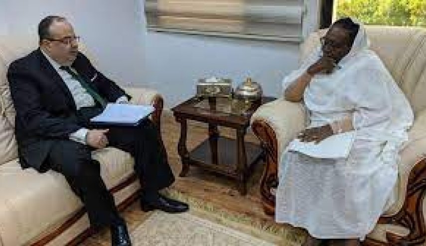 وزيرة خارجية السودان تبحث مع سفير مصر العلاقات الثنائية بين البلدين

