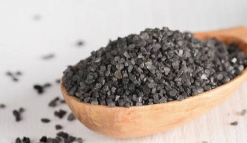 ما الفرق بين الملح الأسود والملح العادي؟