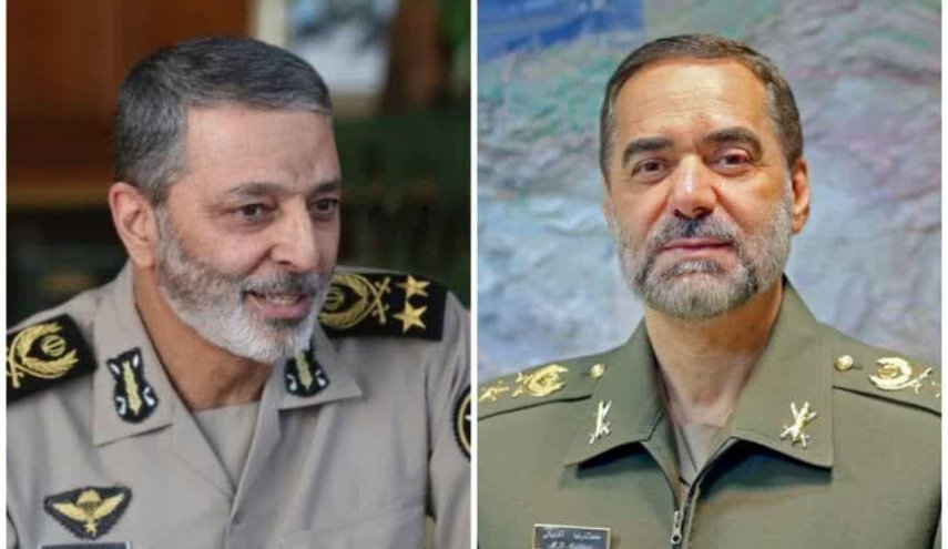 وزير الدفاع الايراني يهنئ بعودة الدورية البحرية الـ 75 للجيش
