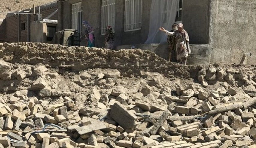 إيران.. زلزال بقوة 5.2 درجة يتسبب بتدمير 4 منازل وتصدع 343 منزلا آخرا