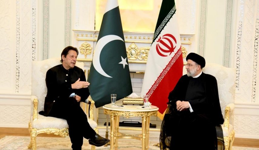 نشست دوجانبه سران ایران و پاکستان در حاشیه اجلاس شانگهای