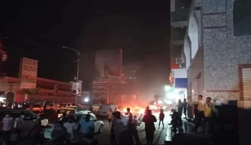 تظاهرات ليلية في حضرموت وميليشيات هادي تفرقها بالرصاص الحي