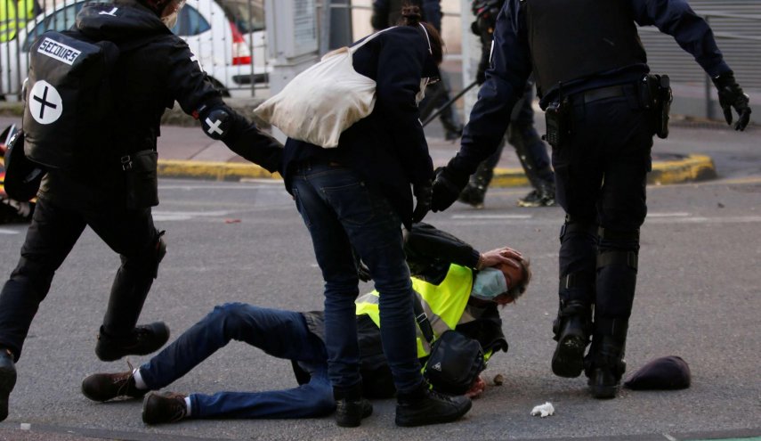 العفو الدولية: الشرطة الفرنسية تتعامل بعنف مع المتظاهرين