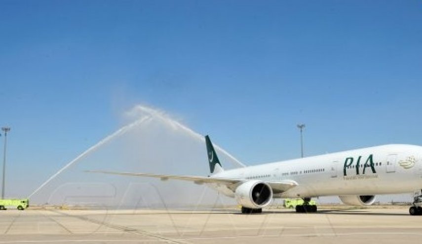 وصول أولى رحلات الخطوط الجوية الباكستانية إلى مطار دمشق الدولي