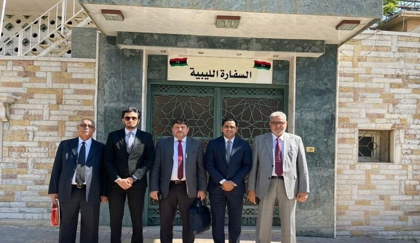 ليبيا تقيّم أوضاع سفارتها بدمشق تمهيدا لممارسة مهامها


